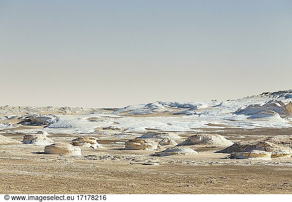 Blick über die weiße Wüste  Westlibysche Wüste  Ägypten  Afrika