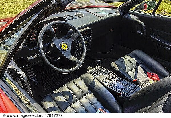 Blick in Innenraum auf Armaturenbrett von historischer klassischer Sportwagen Ferrari GTS turbo  Classic Days  Schloss Dyck  Nordrhein-Westfalen  Deutschland  Europa