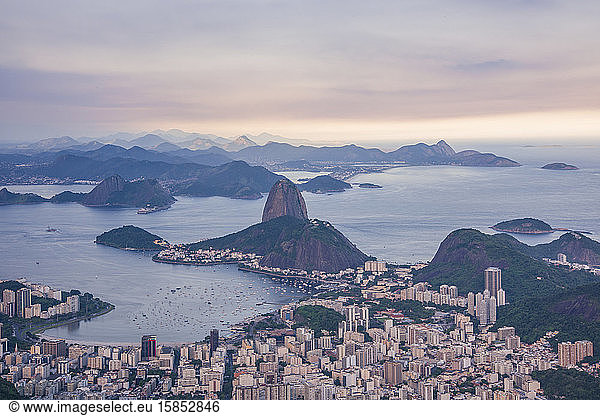 Blick vom Corcovado-Hügel auf Rio De Janeiro