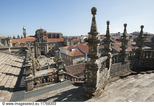Blick vom Dach der Kathedrale von Santiago de Compostela  UNESCO-Weltkulturerbe  Santiago de Compostela  A Coruna  Galicien  Spanien  Europa