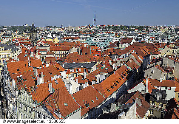 Blick vom Rathaus auf den Altstädter Ring  Altstadt  UNESCO-Weltkulturerbe  Prag  Böhmen  Tschechische Republik  Tschechische Republik  Europa