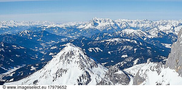 Blue sky over winter landscape  view from Dachstein glacier  Ramsau am Dachstein  Styria  Austria  Europe