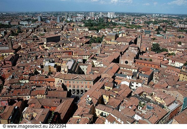 Bologna (Italien)  Landschaft des historischen Zentrums auf via Zamboni (Universität Bereich)