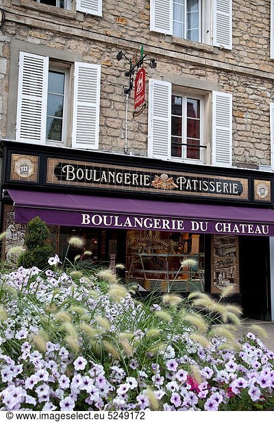 Boulangerie du Chateau Bakery  Chantilly  Paris  France