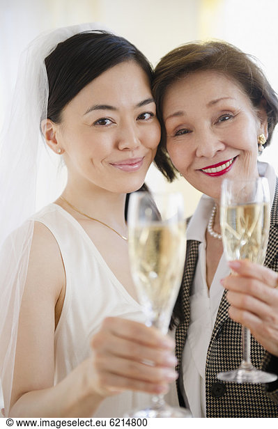Braut  trinken  Mutter - Mensch  Champagner  japanisch