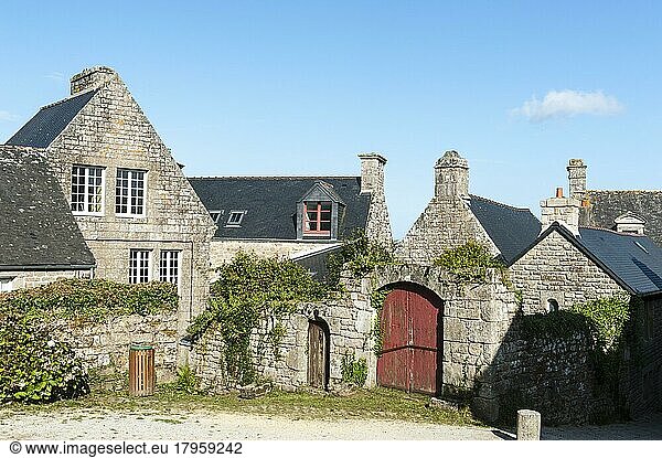 Bretonische Architektur  Häuser aus Stein  Immobilien  Ferienwohnungen  St-Hernot  Kerdreux  Crozon  Département Finistère  Bretagne  Frankreich  Europa