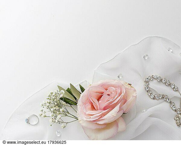 Bride jewellery table
