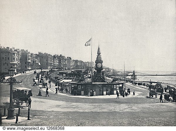 Brighton - Eingang zum Aquarium  mit Blick auf den Kettenpier  1895. Künstler: Unbekannt.