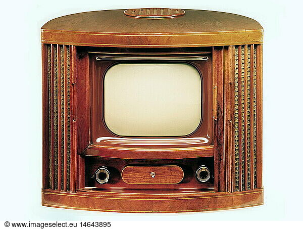 broadcast  television  TV set  typ Blaupunkt V52  Germany  1951  technic  technics  invention  historic  historical  1950s  post war  wooden case  wood  36 m screen diagonal  design  economic miracle  Made in Germany  clipping  type  sets  20th century