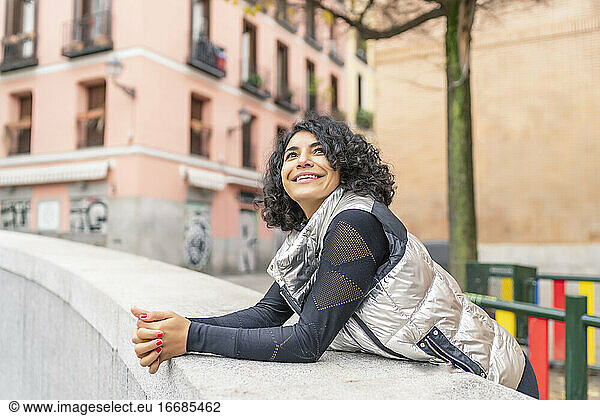 brunette woman enjoying the city