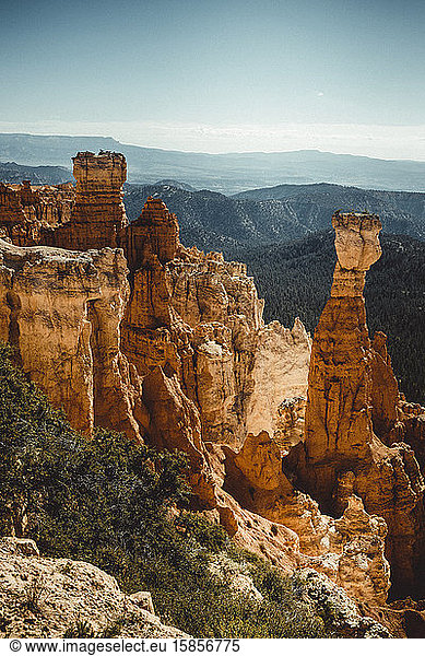 bryce canyon towers from paria view