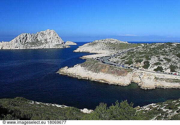 Bucht nahe La Marine des Goudes  Calanque  Marseille  Frankreich  Europa