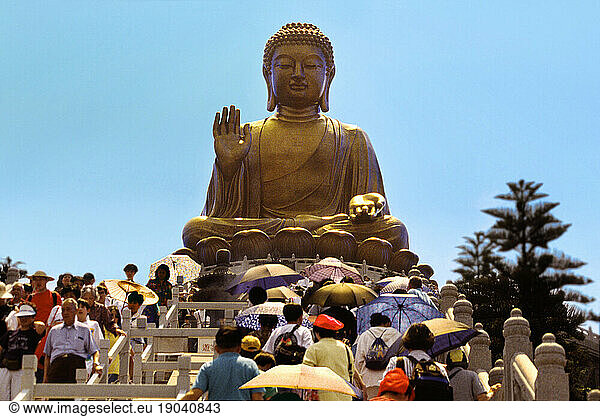 Buddha  Po Lin Monastery