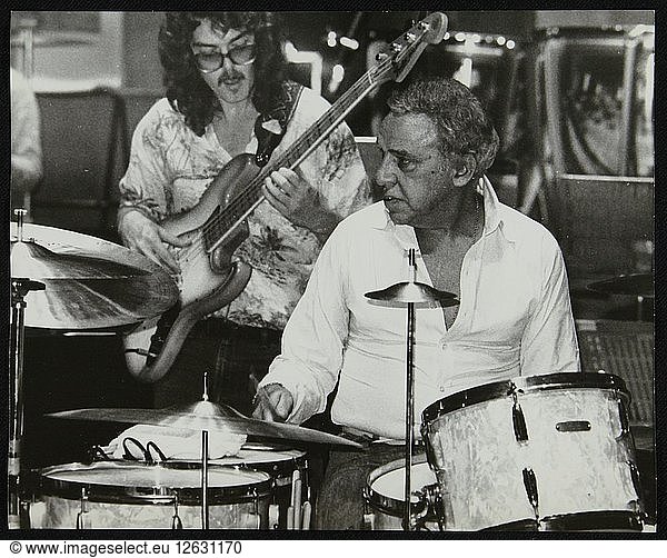 Buddy Rich und Dave Carpenter spielen in der Royal Festival Hall  London  Juni 1985. Künstler: Denis Williams