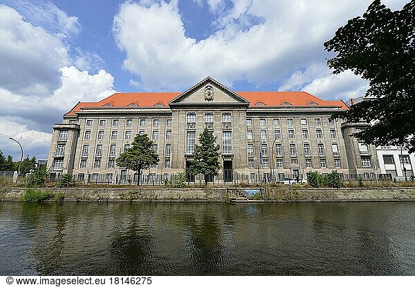 Bundesministerium der Verteidigung  Reichpietschufer  Tiergarten  Berlin  Deutschland  Europa