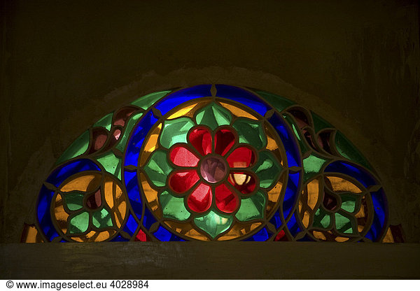 Buntglasfenster  Blumen-Ornamente  Altstadt  Sana´a  Unesco Weltkulturerbe  Jemen  Naher Osten