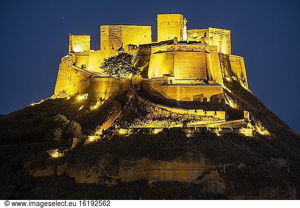 Burg Monz?n  Burg-Festung muslimischen Ursprungs  Monz?n Huesca  Spanien.