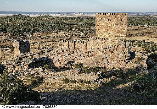 Burg Zafra 12. Jahrhundert Campillo de Due?as Guadalajara Spanien.