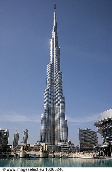 Burj Khalifa in Dubai mit 818 Metern Höhe fertiggestellt. Foto: Andr? Maslennikov