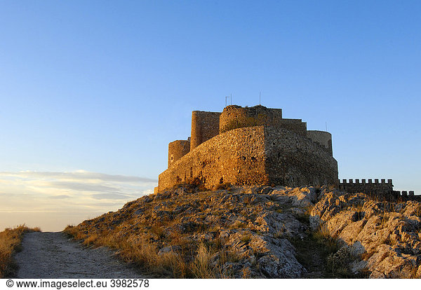 Caballeros de San Juan de JerusalÈn Schloss  12. Jahrhundert  Consuegra  Provinz von Toledo  Route des Don Quijote  Castilla-La Mancha  Spanien  Europa