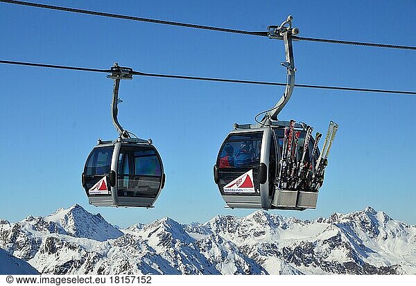 Cable car  gondola lift  Rettenbachferner  Ötztal  Tyrol  Austria  Europe