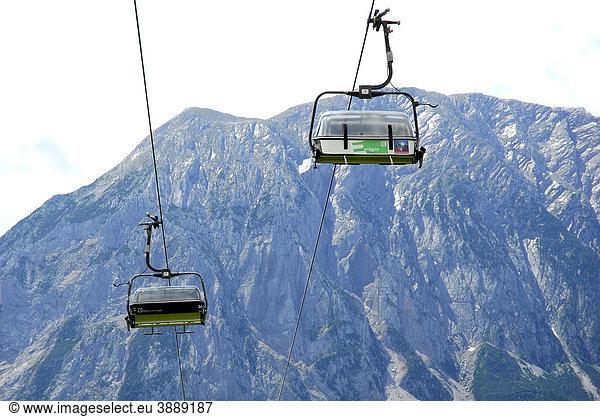 Cable car  view of the Alps near Tauplitz  landscape around Grimming mountain  Salzkammergut  Liezen  Styria  Austria  Europe