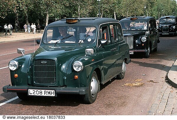 Cabs  London  England  Great Britain  Taxis  Great Britain  Europe  landscape  horizontal  car  automobile  road  street