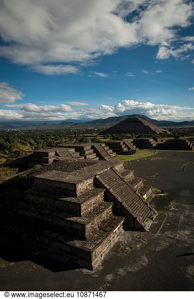 Calzada de los Muertos  Teotihuacan  Mexiko