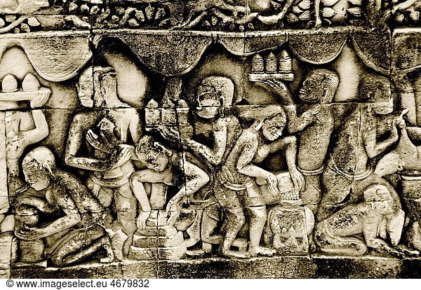 Cambodia  Siem Reap  Angkor classified World Heritage by UNESCO  the ancient city of Angkor Thom  Bayon Temple built by King Jayavarman VII  detail of a bas-relief depicting a battle of Khmer warriors
