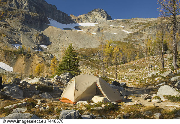 Campsite at Wing Lake  in the North Cascades area of Washington  Black Peak  Autumn season