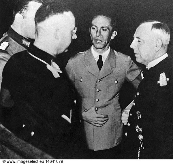 Canaris  Wilhelm  1.1.1887 - 9.4.1945  deut. Admiral  Leiter des Amt Abwehr der Deutschen Wehrmacht 1935 - 1944  im GesprÃ¤ch mit Josef Goebbels und Heinrich Himmler  Berlin  1936