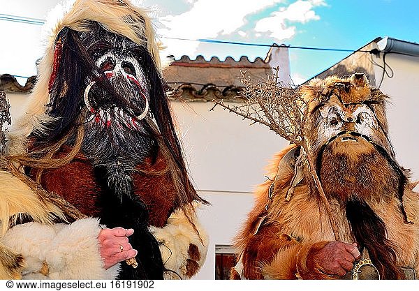 Caranto?a. Brauchtumsmaske un San Sebastian Ritual von Acehuche  Caceres  Spanien