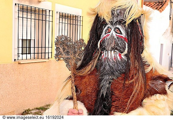 Caranto?a. Gewöhnliche Maske un San Sebastian Ritual von Acehuche  Caceres  Spanien