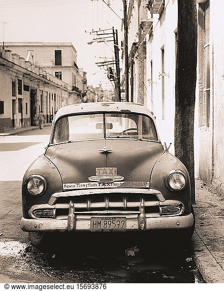 cars  automobiles  cuban taxi