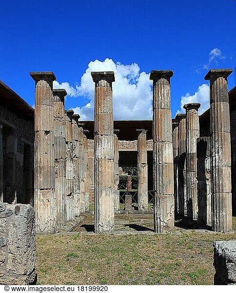 Casa degli Epidii  Pompeii  ancient city in Campania on the Gulf of Naples  buried during the eruption of Mount Vesuvius in 79 AD  Italy  Europe
