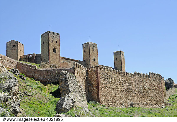 Castillo Alcazar  Burg  Türme  Molina de Aragon  Kastilien La Mancha  Spanien  Europa
