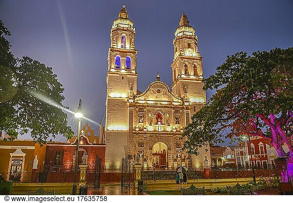 Catedral de Nuestra Senora de la Purisima Concepcion  Plaza de la Independencia  Campeche  Mexiko  Mittelamerika