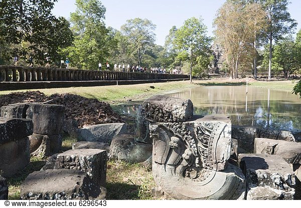 Causeway of Baphuon Temple  Angkor Thom  Angkor  UNESCO World Heritage Site  Siem Reap  Cambodia  Indochina  Southeast Asia  Asia