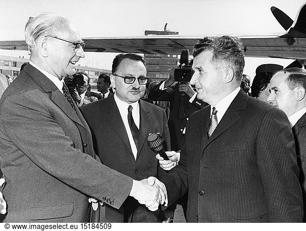 Ceausescu  Nicolae  26.1.1918 - 25.12.1989  rumÃ¤n. Politiker (PCR)  StaatsprÃ¤sident 22.3.1965 - 22.12.1989  Besuch in Ã–sterreich  Ankunft am Flughafen Wien Schwechat  BegrÃ¼ÃŸung durch BundesprÃ¤sident Franz Jonas  21.9.1970