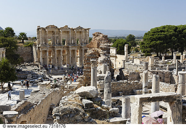 Celsus-Bibliothek  Ephesos  Ephesus  Efes  UNESCO-Weltkulturerbe  Izmir  türkische Ägäis  Westtürkei  Türkei  Asien