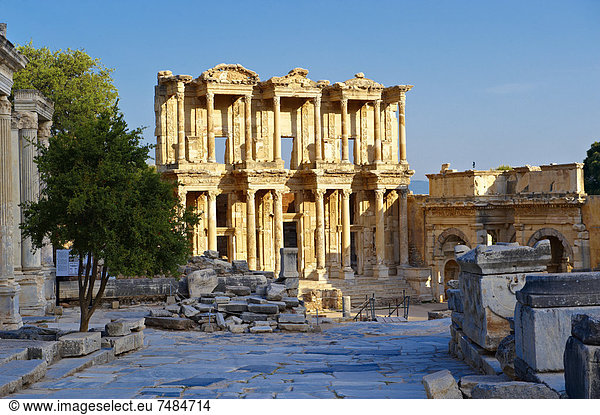 Celsus-Bibliothek  r÷mische Ruinen von Ephesus  Türkei