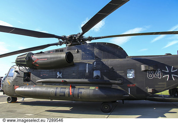 CH-53 GS-Hubschrauber  ISAF  mit EAPS und Außenzusatztanks  Laupheim  Baden-Württemberg  Deutschland  Europa