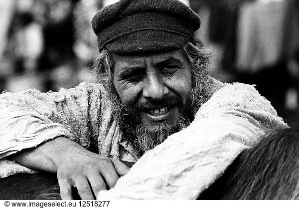 Chaim Topol (1935-)  berühmter israelischer Schauspieler. Künstler: Unbekannt