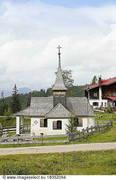 Chapel  Brentenjoch  Kaiser Mountains  Tyrol  Austria  Europe