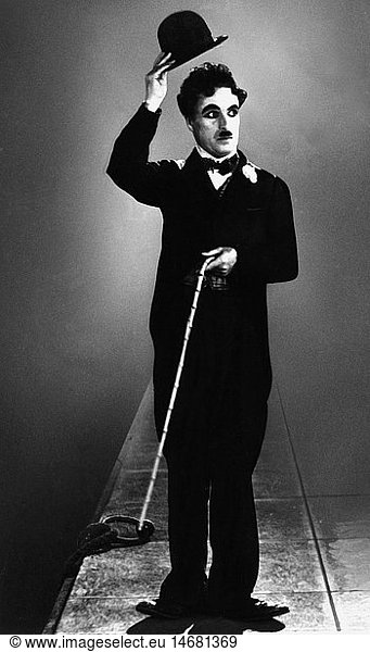 Chaplin  Charles Spencer 'Charlie'  16.4.1889 - 25.12.1977  brit. Schauspieler und Regisseur  Ganzfigur  1920er Jahre