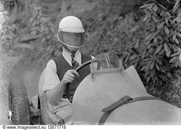 Charles Mortimer am Steuer eines MG KN Special  ca. 1930er Jahre Künstler: Bill Brunell.