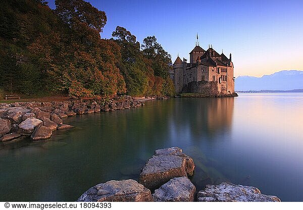 Chateau de Chillon  Lake Geneva  Switzerland  Europe