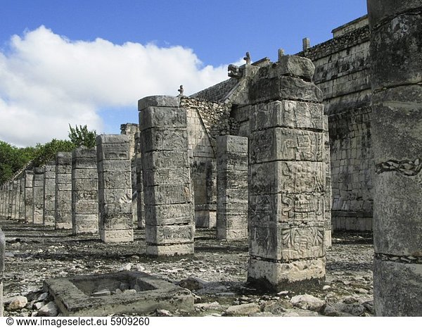 Chichen Itza  Chichen-Itza  Mexiko  Temple of Warriors  Kriegertempel  Yucatan