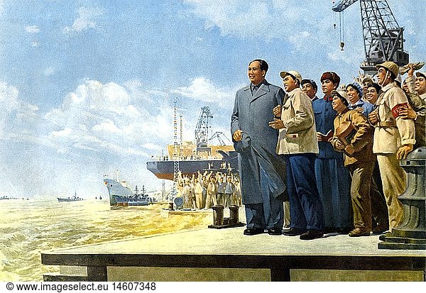 China  1971  Mao (1893-1976) mit Arbeitern  Blick auf das Meer  Hafen  Werft  Schiffbau