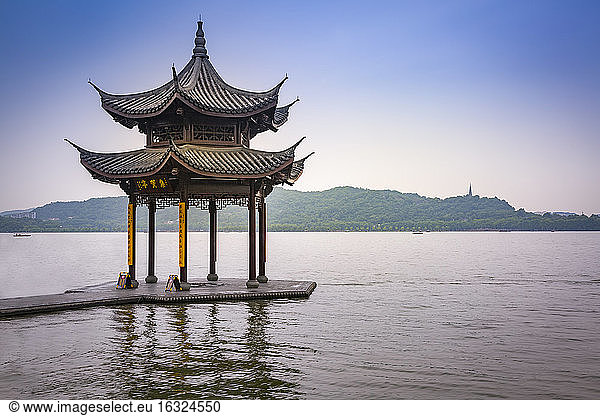 China  Zhejiang  Hangzhou  Traditional pavilion at the West lake